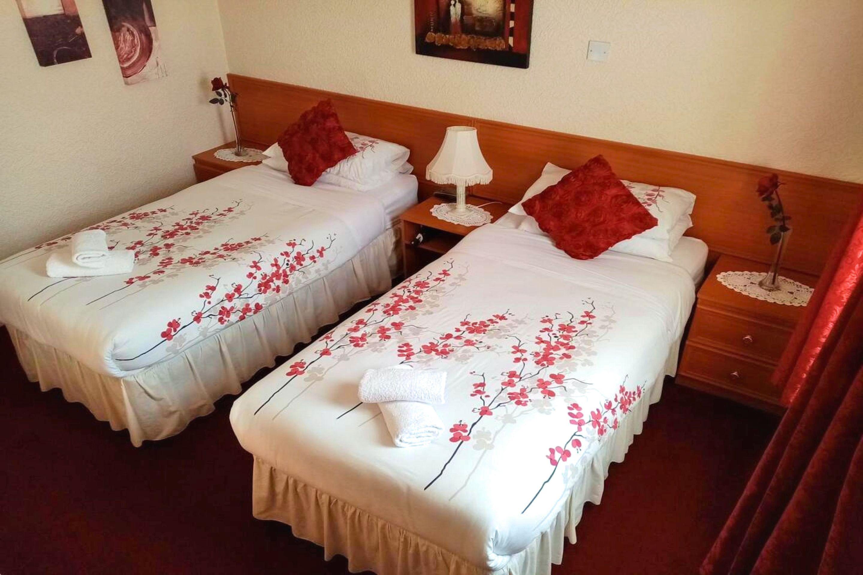 Fjaerland Hotel Грейт-Ярмут Экстерьер фото